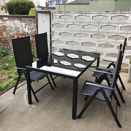 Charmante Gartenwohnung Mit Privatem Grossen Garten Kolonia Zewnętrze zdjęcie